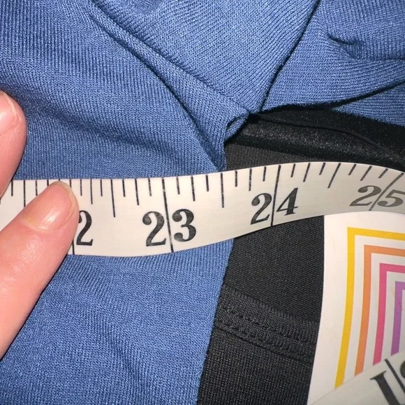 Lularoe 3X solid blue Gigi shirt sleeve t shirt top. NWT. Fitted.Sleeve to elbow - Picture 5 of 7